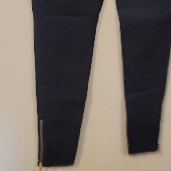 Beautiful Michael Kors pants Size 2 - Picture 7 of 7